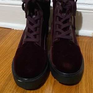 Size 7 velvet Calvin Klein boots.  Brand new never wore
